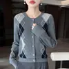 26 Cardigan de Tricô Padrão Diamante Retrô Outono Inverno 100% Lã Gola Redonda Manga Longa Abotoamento Frontal Peça Externa Versátil Top para o Dia a Dia
