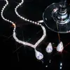 Suministro Transfronterizo Venta Caliente Joyería de Comercio Exterior Colgante Geométrico de Circonita Totalmente Diamantado Juego de Collar y Pendientes Cadena Juego de Joyería de Boda