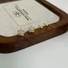 Pendientes de Flor de Zirconia de Alta Gama y Elegantes, Juego de Cuatro Piezas, Pendientes Pequeños y Exquisitos, Nuevos, de Alta Gama y Versátiles