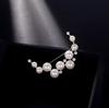 Broche de media luna de perla para mujer, elegante ramillete de lujo de alta gama, ligero, diseño de nicho de lujo, accesorio de alfiler ligero anti-corrosión