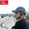 Capacete para Carro Elétrico Masculino e Feminino Verão Bicicleta Meio Capacete Leve Esportivo Capacete Scoop Protetor Solar Quatro Estações Universal Simples Capacete Chapéu