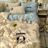 Ins Style Cartoon Toalha Bordada Cama Conjunto de Quatro Peças Meninas Capa de Edredom de Alto Valor Lençol Dormitório Estudantil Conjunto de Três Peças