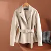 Chaqueta de Piel para Mujer con Cuello de Traje, Estilo Corto para Figuras Pequeñas, Corte Ajustado, Primavera/Otoño 2026, Edición Especial para Tallas Pequeñas