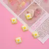 Tostada Huevo Juguete de Comida Dibujo Animado Hecho a Mano DIY Arte de Uñas Pasador Accesorios de Joyería Accesorios de Resina Accesorios para el Cabello de Pastel