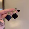 Brincos Quadrados Grandes Pretos da Moda para Mulheres Design de Nicho Retro Luxo Acessível Brincos de Metal Brilhantes Geométricos