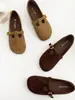Sapatos femininos DOUDOUSHOW Mary Jane planos com T-strap, bico redondo, camurça retrô, solas macias, versáteis para o trabalho, mocassins