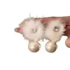 Pendientes Nuevos de Estilo Otoño e Invierno con Bola de Pelo y Diamantes Brillantes, Exquisitos, Ligeros, Lujosos, Suaves, Estilo Diario, Versátiles, Moda para Viajar al Trabajo, Pendientes de Nicho para Mujer