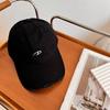 Boné de Baseball Street Style Marca da Moda Estilo Coreano para Menina Chapéu Fashion com Buraco de Aba Larga Simples Versátil Topo Macio para Homens