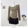 Suéter de Punto Asimétrico con Cuello Oblicuo y Mangas Largas Off-Shoulder Estilo Coreano para Mujer, Primavera 2026, Suéter Top Adelgazante de Corte Ajustado para Mujer