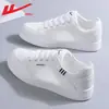 Zapatos de mujer sin cordones, zapatillas finas y transpirables, zapatos casual versátiles, zapatos blancos de cuero para mujer, estilo de pareja, venta al por mayor de zapatos de mujer