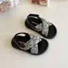 Sandálias Infantis 2026 Sandálias Abertas para Meninas de 1 a 10 Anos com Fechamento em Velcro, Novo Estilo Sandálias Casuais Infantis de Solado Macio