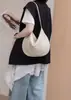 Nuevo modelo de verano bolso hobo de piel de vaca de capa superior en forma de media luna, estilo minimalista, versátil para ir al trabajo, de un solo hombro, bajo el brazo, bolso tipo bollo cruzado para mujer