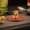Dragón de barro amarillo de arcilla púrpura, lindo y encantador, un adorno de mascota de té que promueve la riqueza, un juguete de té premium hecho a mano, accesorio de decoración para mesa de té