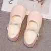 Sapatos de Couro para Meninas 2026 Novo Estilo Simples Moda Sapatos de Princesa Sola Macia Antiderrapante Salto Alto Couro Envernizado Sapatos Combinando com Saia