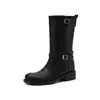 Botas Femininas de Couro Genuíno Estilo Britânico Fivela Ajustável Outono/Inverno 2026 Salto Grosso Salto Médio Bico Redondo Cano Médio