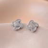 Aretes para Mujer, Nuevos Aretes Elegantes con Forma de Flor de Cuatro Hojas de Circonita, Diseño de Nicho Moderno, Aretes de Tuerca con Estilo al Mayoreo