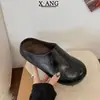 Couro Genuíno Solado Ultra Macio Confortáveis Femininos Slip-On Sem Tiras Traseiras Estilo Birkenstock Sapatos para Pessoa Preguiçosa Chinelos Fechados Mules
