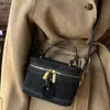 Bolsa de Mão Pequena Texturizada de Luxo para Mulheres 2025 Nova de Inverno Versátil Bolsa Transversal Exquisita Super Popular Bolsa de Ombro Caixa