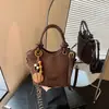 Bolsa feminina de camurça 2026 novo outono vintage de alta qualidade para o dia a dia bolsa de mão bolsa de ombro transversal bolsa de balde