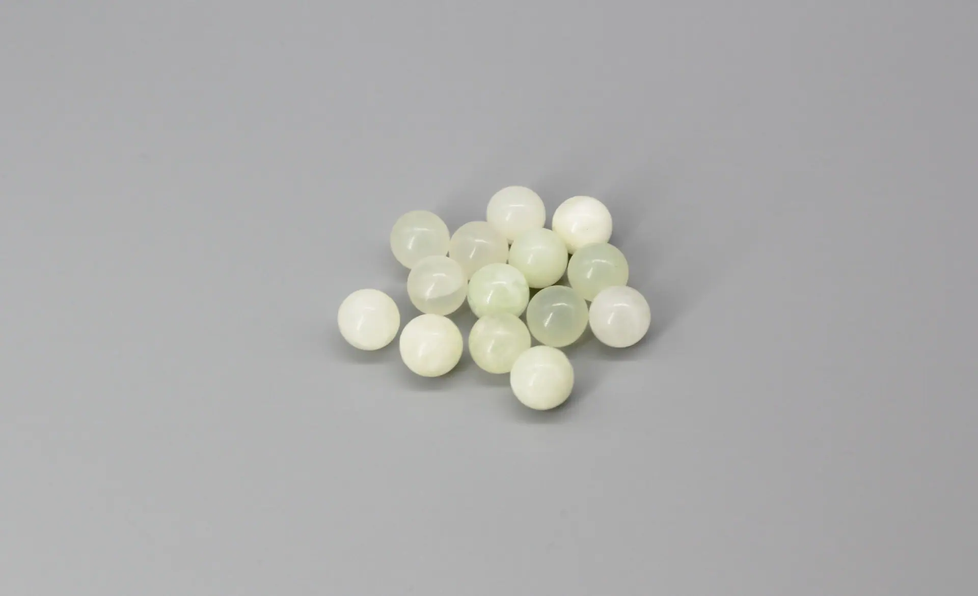 玉石滚珠 石英石粉水晶圆珠精油香水分装瓶滚珠紫水晶珠子