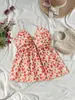Camisola Roja Floral Pura y Fresca Estilo Chica Picante Transfronteriza Europea y Americana para Mujer, Diseño de Verano con Efecto Ceñidor en la Cintura, Adelgazante, Sin Espalda