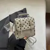 Mochila Pequeña Retro de Lunares para Mujer 2026 Verano Nueva Moda Versátil Diaria para Viajar de Compras Mochila Pequeña