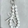 Cadena Minimalista para Teléfono con Perlas y Lazo, Correa de Muñeca, Cadena de Mano, Portacámaras y Llavero para Mujer