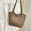 Bolso Grande Retro Casual Transfronterizo para Mujer 2025 Nueva Moda Otoño e Invierno Bolso Tote de Alta Gama para Viajar de Ida y Vuelta de Gran Capacidad