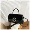 Bolsa Pequena de Alta Aparência Retrô para Mulheres 2026 Primavera Novo Estilo Bolsa Quadrada Pequena Simples Bolsa de Ombro Transversal Casual Tendência