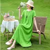 Elegante y moderno vestido de noche de algodón y seda de verano nuevo para madres de mediana edad y mayores, elegante vestido casual holgado para el hogar para mujer