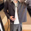 Moletom novo de outono retrô americano, estilo duas peças falsas, para homens e mulheres, com gola de lapela, estilo old money, para casais, peça externa casual