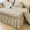 Novo 2024 Saia de Cama de Flanela Escovada 100% Algodão Peça Única Algodão Puro Espessado Capa de Cama 1.8m Fronha Conjunto de Três Peças Estilo Princesa