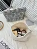 Bolsa Cosmética Gran Capacidad Ins Bolsa de Almacenamiento de Cosméticos para Niñas Bolsa para Lápices Labiales con Cojín de Aire Bolsa con Cremallera Bolsa de Aseo Portátil