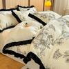 Cobre-leito Estilo Hepburn Francês Conjunto de Quatro Peças para Cama de Veludo Leiteiro Conjunto de Três Peças com Lençóis e Capa de Colcha com Renda Lolita