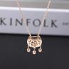 Buena Suerte y Bendición Candado Ruyi Acero Titanio Chapado Oro 18K Collar Cadena Clavícula para Mujer Estilo Étnico Nube Auspiciosa Colgante Exquisito
