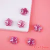 Color flor de cinco pétalos cerámica cuentas sueltas Macaron lindas cuentas perforadas pulsera collar DIY accesorios al por mayor