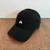 Gorra de Béisbol Retro Japonesa Sencilla Bordada con la Letra m con Hebilla de Cuero Ajustable, Gorra Lavada de Color Sólido con Visera de Pato, Versátil para Parejas