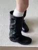 2026 Botas de Montaria Elegantes Outono-Inverno Vintage Bico Redondo com Três Fileiras de Fivelas e Pregas para Mulheres, Botas Longas da Moda com Salto Grosso Estilo Britânico