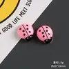 Abeja Linda de Dibujos Animados Mariquita Pegamento de Crema Materiales DIY Zuecos Imanes para Refrigerador Accesorios para el Cabello Piezas de Resina Accesorios