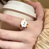 Anel Fofo de Desenho Animado Pão Pata de Gato Pérola 2025 Novo Design Nicho Personalidade Casual Doce Mais Fácil de Combinar Anel