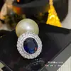 Anillo Versa Doméstico Estilo Old Money Esmeralda Antiguo, Chapado en Oro, Anillo de Piedra Sintética Full Diamond para Mujer