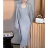 Conjunto de Dos Piezas de Punto Holgado de Longitud Media + Vestido Largo con Tirantes, Nuevo Estilo Primavera 2026 Transfronterizo
