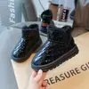 Botas de Nieve para Niños con Forro Polar Adicional para Calidez, Zapatos de Algodón para Niñas Estilo Invierno 2026, Botines Cortos para Niños, Botas de Malla de Cuero Brillante y Algodón