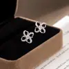 Aretes de Plata Pura S925 con Diamante Brillante y Flor Personalizada para Mujer, Estilo Nuevo de Commuter Elegante y Versátil