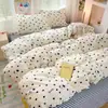 Estilo ins de dibujos animados lindo todo algodón cómodo hipoalergénico para cama individual en casa estampado de lunares patchwork conjunto de tres o cuatro piezas
