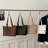 Bolso de Hombro Cruzado Retro de Gran Capacidad Versátil para Mujer, Nuevo para Otoño e Invierno 2025
