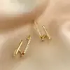 Aretes de Flor de Perla Coreanos para Mujer, Aretes de Lujo Ligero y de Alta Gama, Estilo Nuevo, Moda de Nicho, Aretes Versátiles al por Mayor