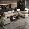 Apartamento pequeño, sofá de recepción, dormitorio, apartamento en alquiler, hotel, recepción, zona de estar, sofá de tela de dos o tres plazas, estructura de madera