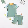 Traje de baño para niños, de manga corta, una pieza, protección solar, traje de baño de verano para niños, pantalones, traje de baño profesional de secado rápido para bebé