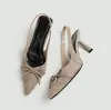 Zapatos de Tacón Alto con Punta Aguda al por Mayor de Comercio Exterior para Mujer, Nuevo Modelo Primavera 2026, Sandalias Marrones de Gamuza con Punta Cerrada Estilo Francés, Tacones de Aguja